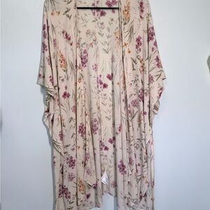 American Eagle Outfitters Floral Kimono